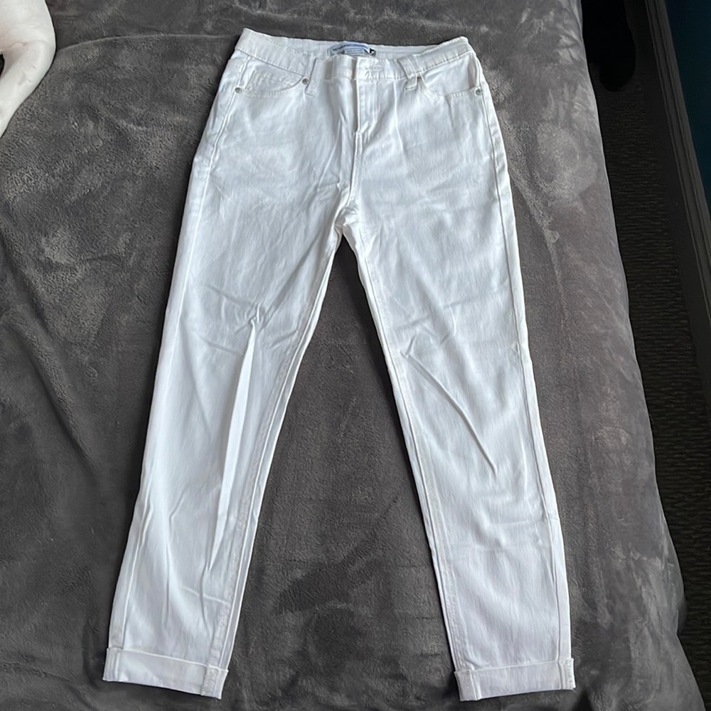Revamped White Capri Pants